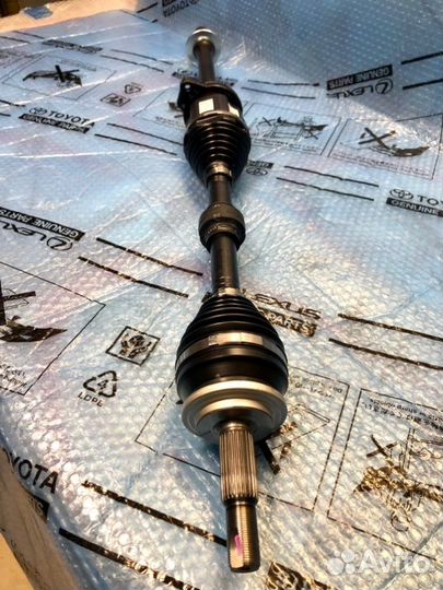 Привод полуось передний правый Toyota Camry 70