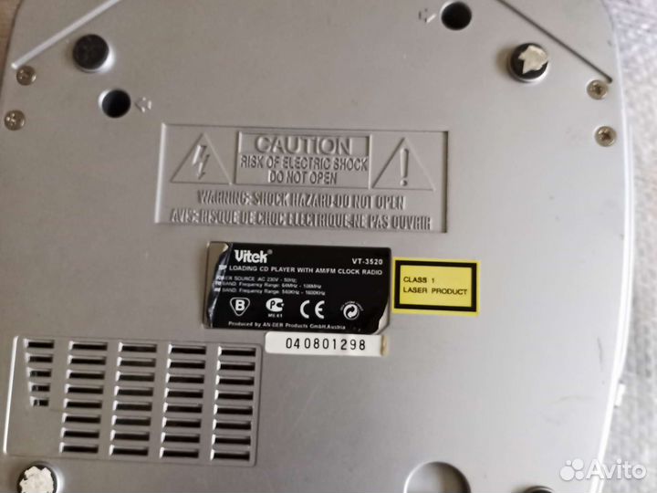 Радиобудильник и CD-проигрыватель Vitek VT-3520