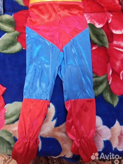 Костюм супермена