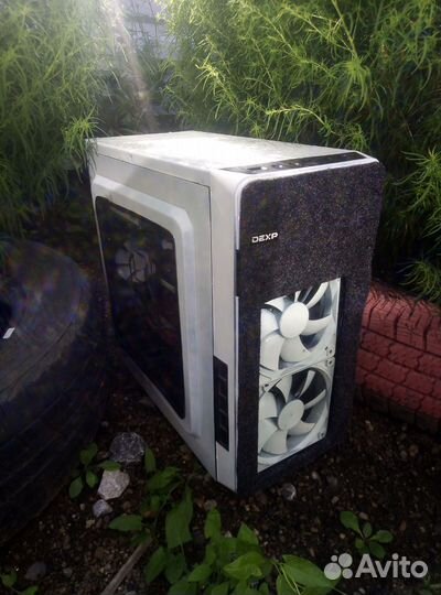 Компьютерный корпус игровой, белый