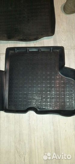 Автомобильные коврики резиновые