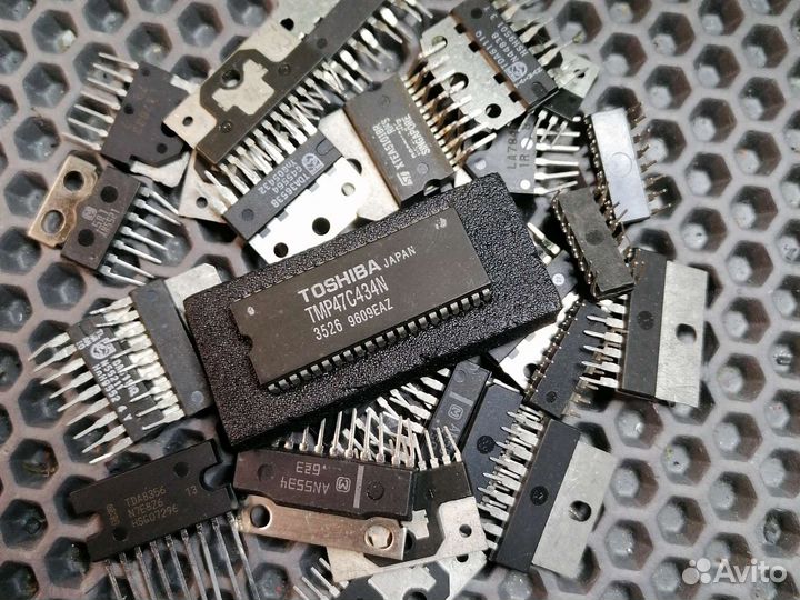 Радиодетали.Микросхемы импортные 90 - 2000х годов