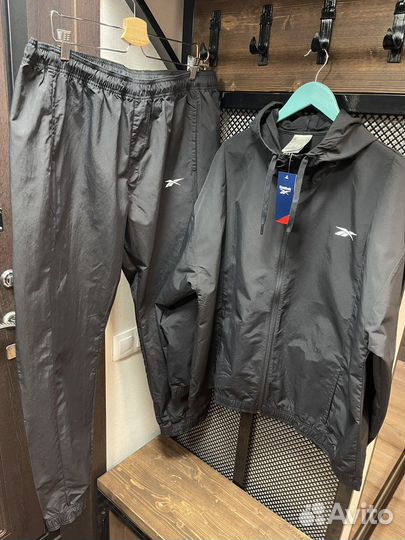 Спортивный костюм Reebok XXL новый оригинал