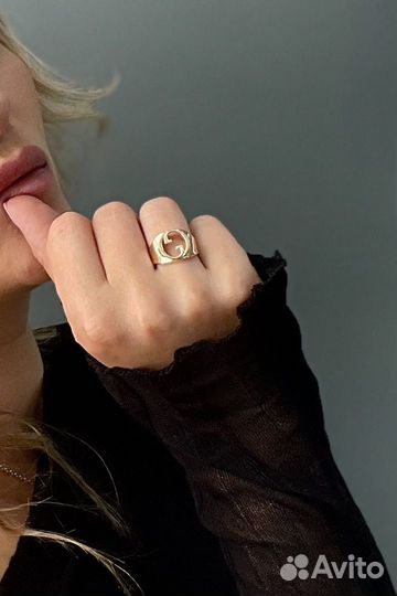 Золотое кольцо Gucci