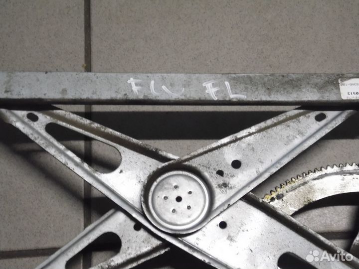 Стеклоподъемник передний левый Рено Флюенс Меган 3