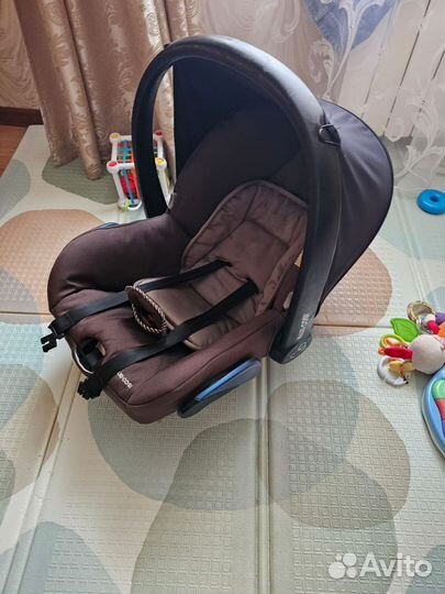 Детское автокресло от 0 maxi cosi