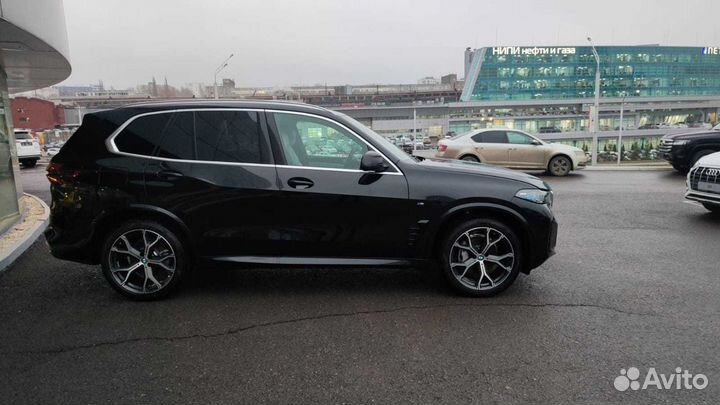 BMW X5 3.0 AT, 2023