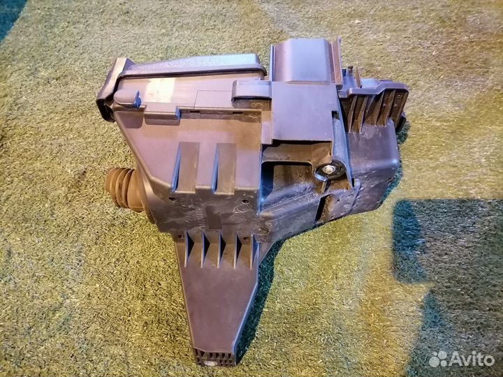 Блок предохранителей 30728132 Volvo V70 XC70 SW SZ