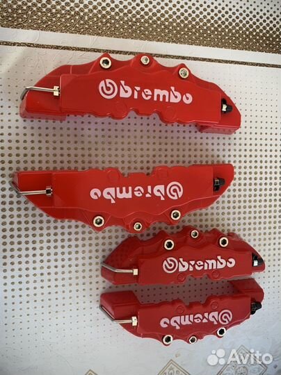 Декоративные накладки на суппорта brembo