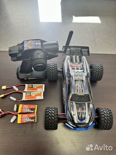 Машинка на Р/У Traxxas e revo 1 16