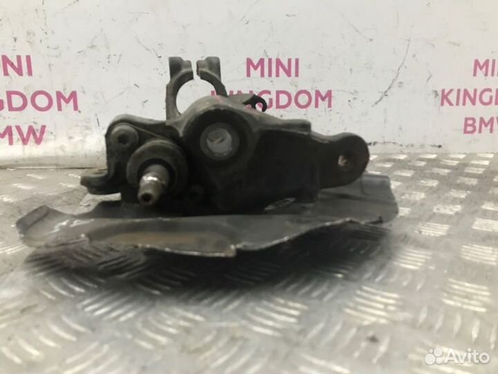 Поворотный кулак левый Bmw X1 E84