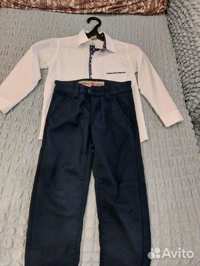Продам школьную одежду