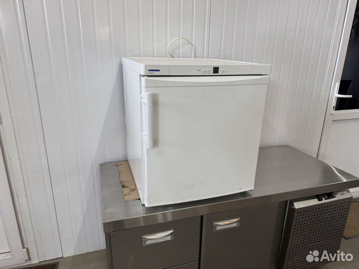 Морозильный шкаф Liebherr на 68л -18