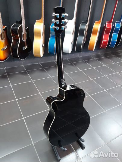 Акустическая гитара Черная Новая