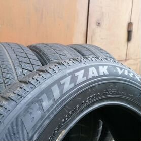 Bridgestone Blizzak VRX 215/60 R16