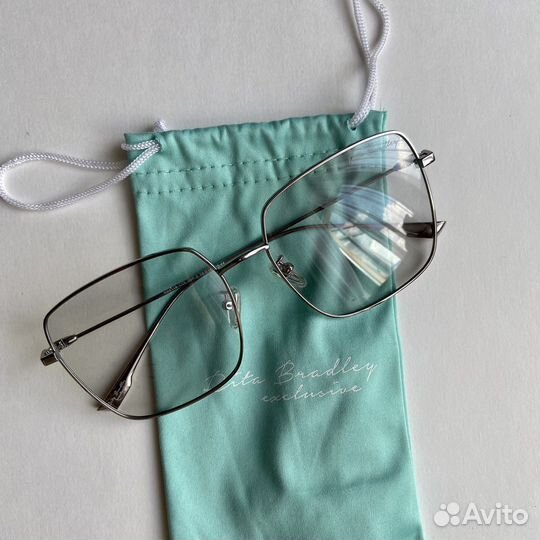 Солнцезащитные очки Rita Bradley