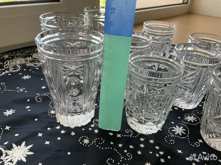Хрустальные стаканы и рюмки