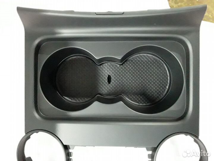 Накладка механизма переключения передач VW Touareg