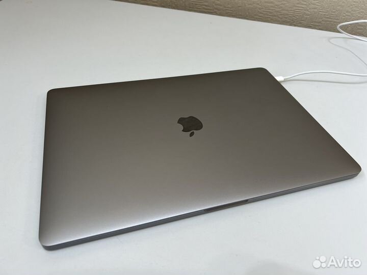 Apple MacBook Pro 15 2019