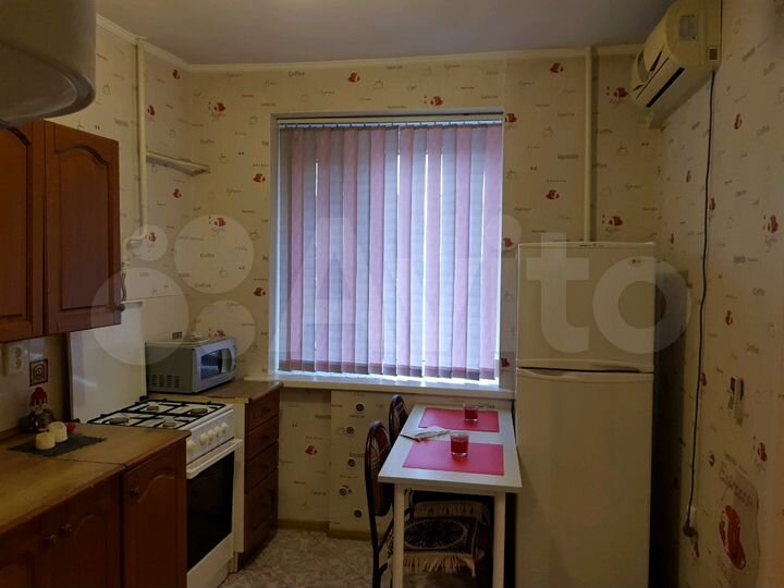 1-к. квартира, 40 м², 1/10 эт.