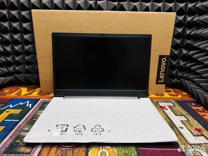 Ноутбук Lenovo новый. Ryzen 5 3500u / Vega 8