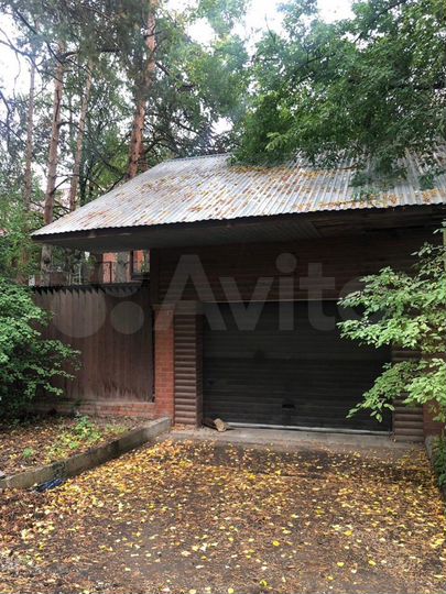 Дом 472 м² на участке 8 сот.