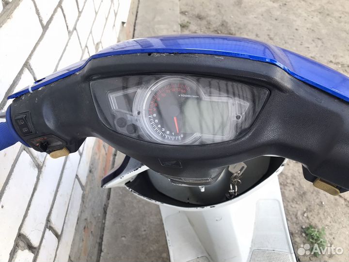 Honda dio af 27