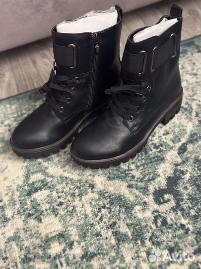 Ботинки для девочки