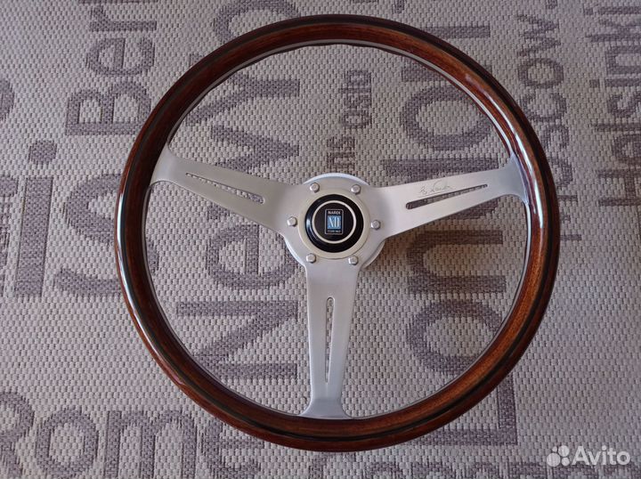 Оригинальный руль Nardi Classic дерево 1977 г