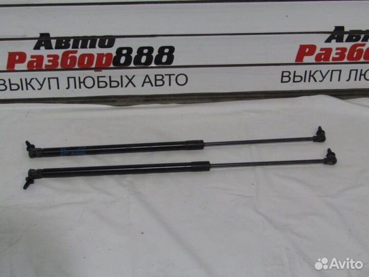 Амортизатор крышки багажника Chevrolet Cruze
