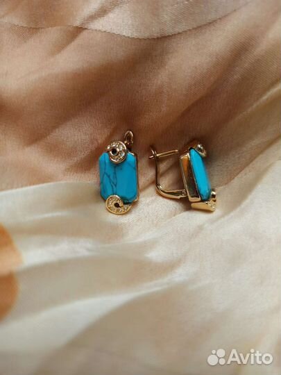 Комплект кольцо 17р и серьги (винтаж )