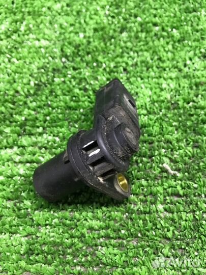 Датчик коленвала Audi A8 D3 BVJ 4.2 FSI 2007