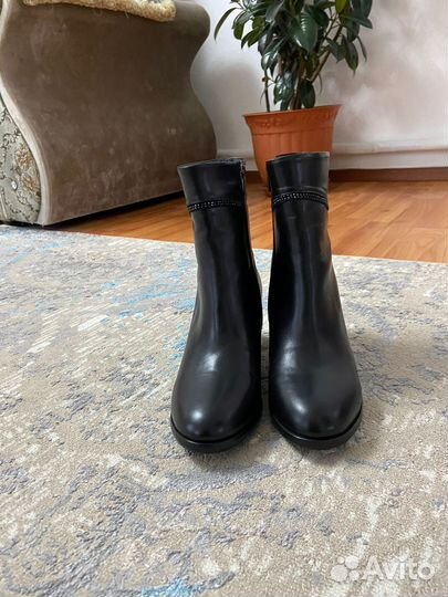 Сапоги женские натуральная кожа 39р