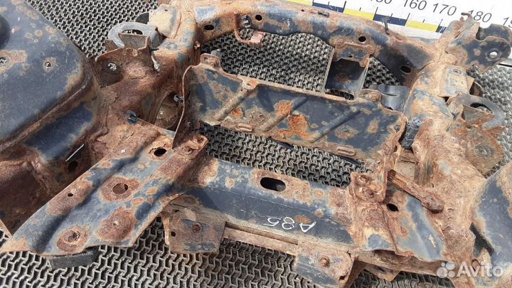 Балка задняя/подрамник Land Rover Discovery III