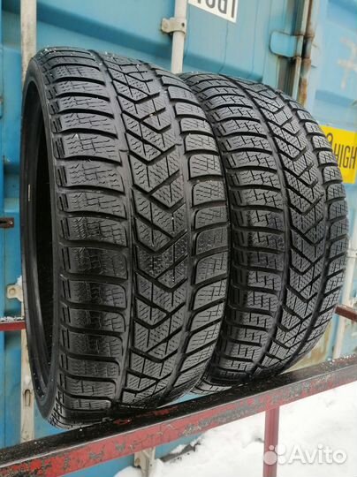 Pirelli Winter Sottozero 3 225/40 R18 92V