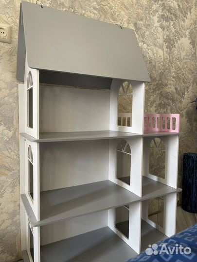 Кукольный дом деревянный