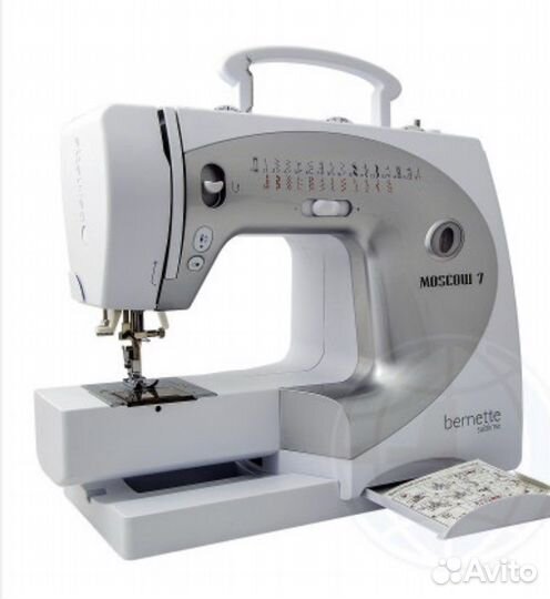 Швейная машина Bernette Moscow 7