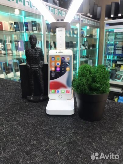 iPhone 8 Plus, 64 ГБ