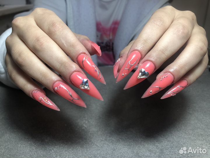 Маникюр / наращивание ногтей