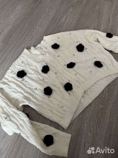 Свитер шерстяной