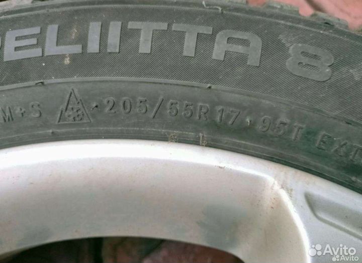 Nokian Tyres Hakkapeliitta 8 205/55 R17 95T