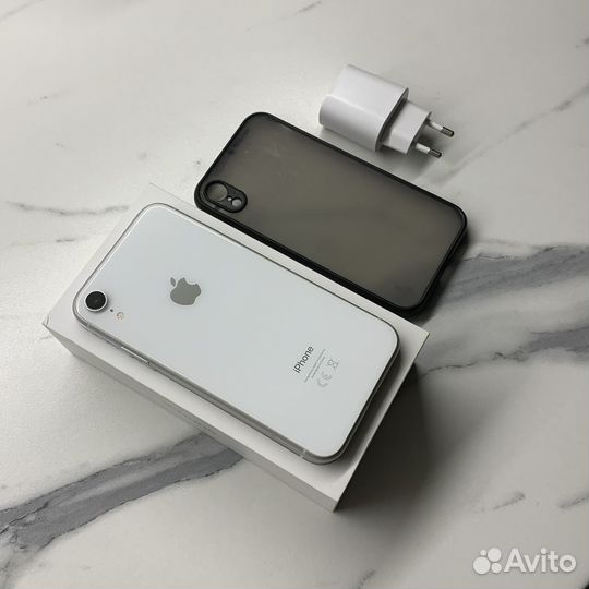 iPhone Xr, 64 ГБ