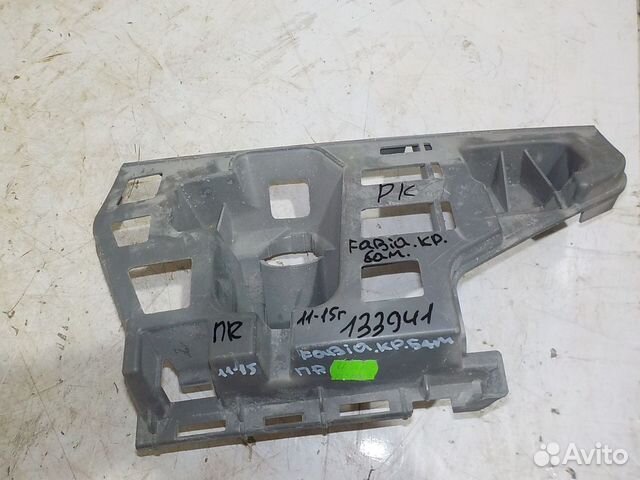 Кронштейн бампера skoda fabia передний правый