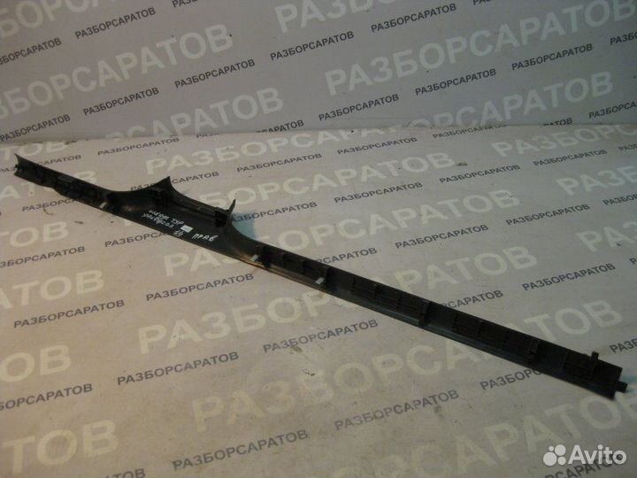 Накладка порога (внутренняя) правая Skoda Octavia