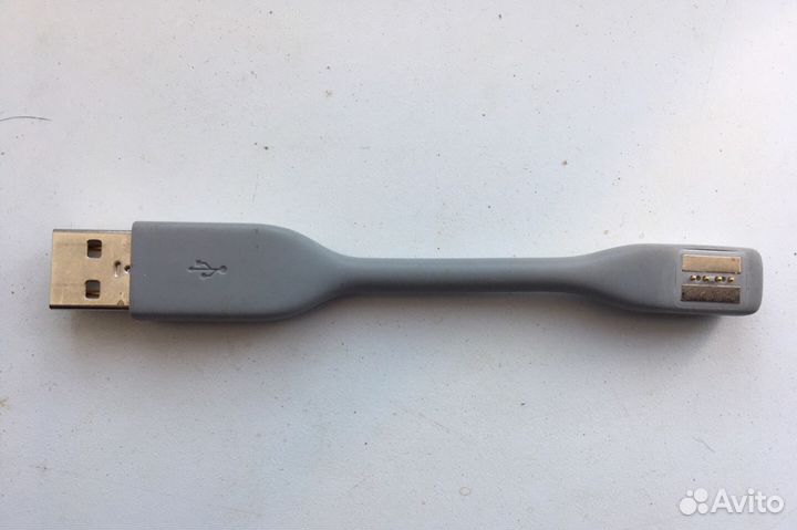 Зарядка для фитнес браслета Jawbone