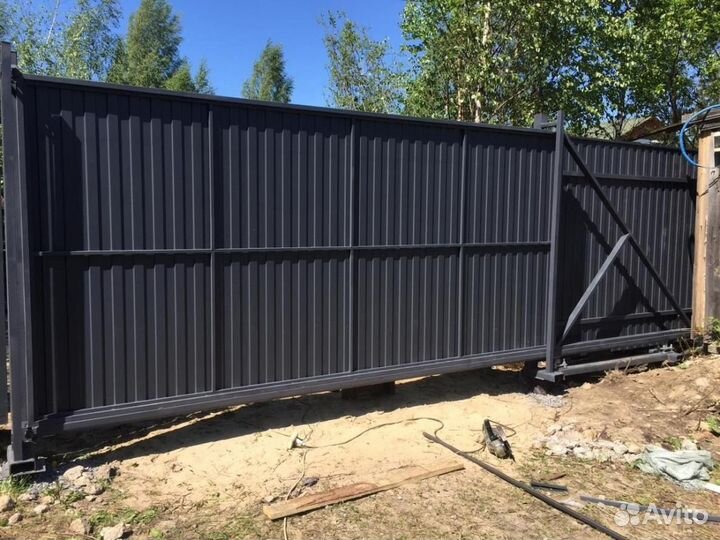 Заборы из профнастила