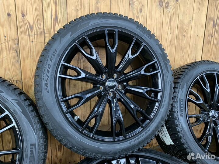Оригинальные колеса на Audi Q7 4M