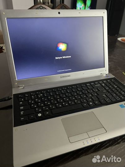 Ноутбук Samsung