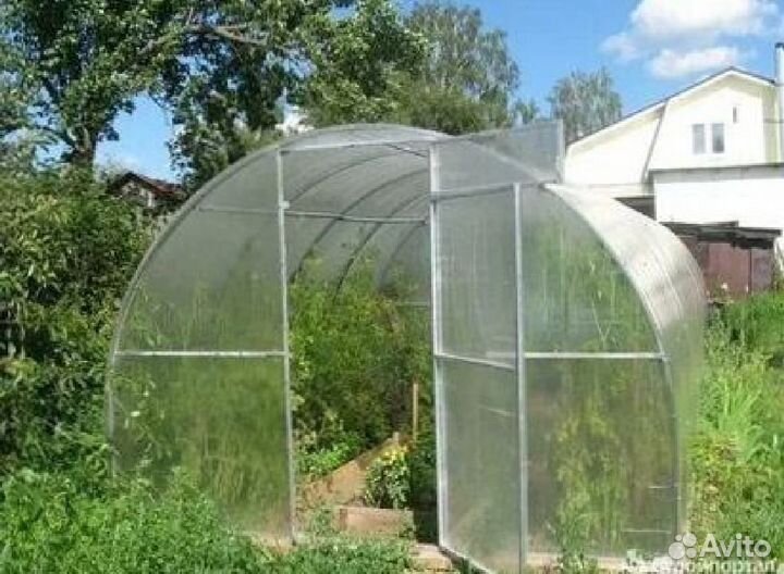 Теплица крепкая