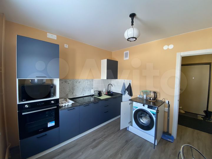 2-к. квартира, 54 м², 2/10 эт.